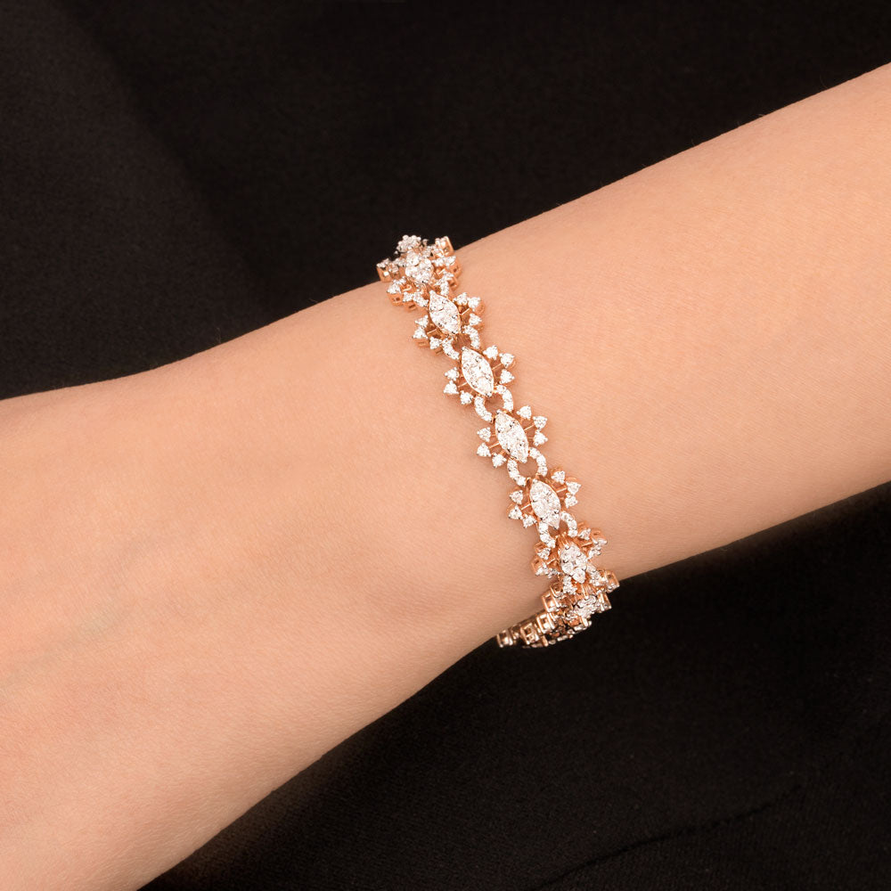 18K Rose Gold Diamond Bracelet - 3.908ct VVS-EF