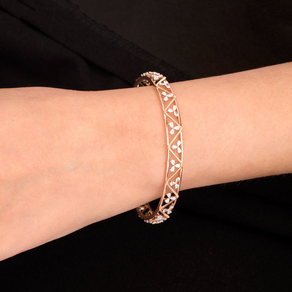 18K Two Tone Gold Diamond Bangle - 1.84ct VVS-EF