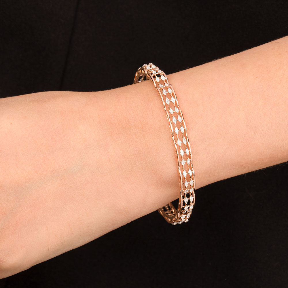 18K Rose Gold Diamond Bangle - 2.21ct VVS-EF