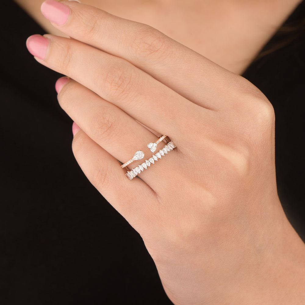 18K Two Tone Gold Diamond Ring - 0.569ct VVS-EF