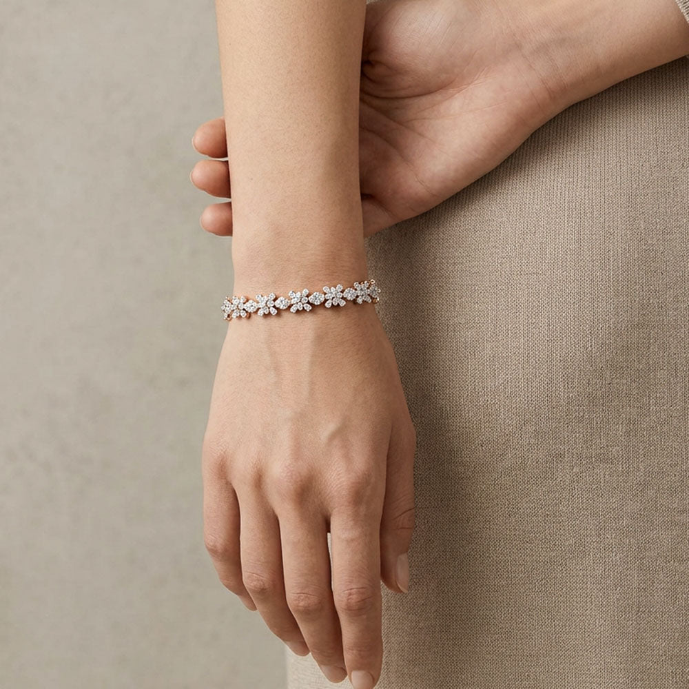 18K Two Tone Gold Diamond Bracelet - 2.367ct VVS-EF