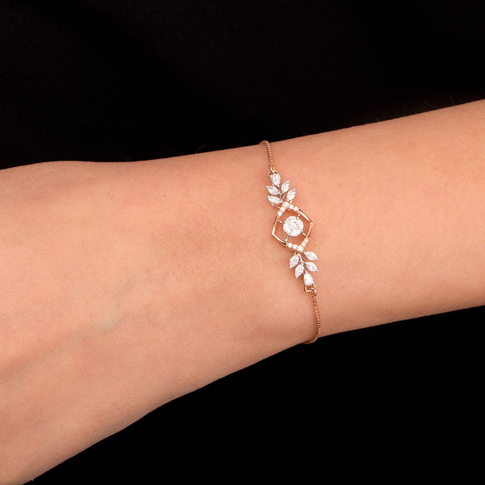 18K Two Tone Gold Diamond Bracelet - 0.556ct VVS-EF