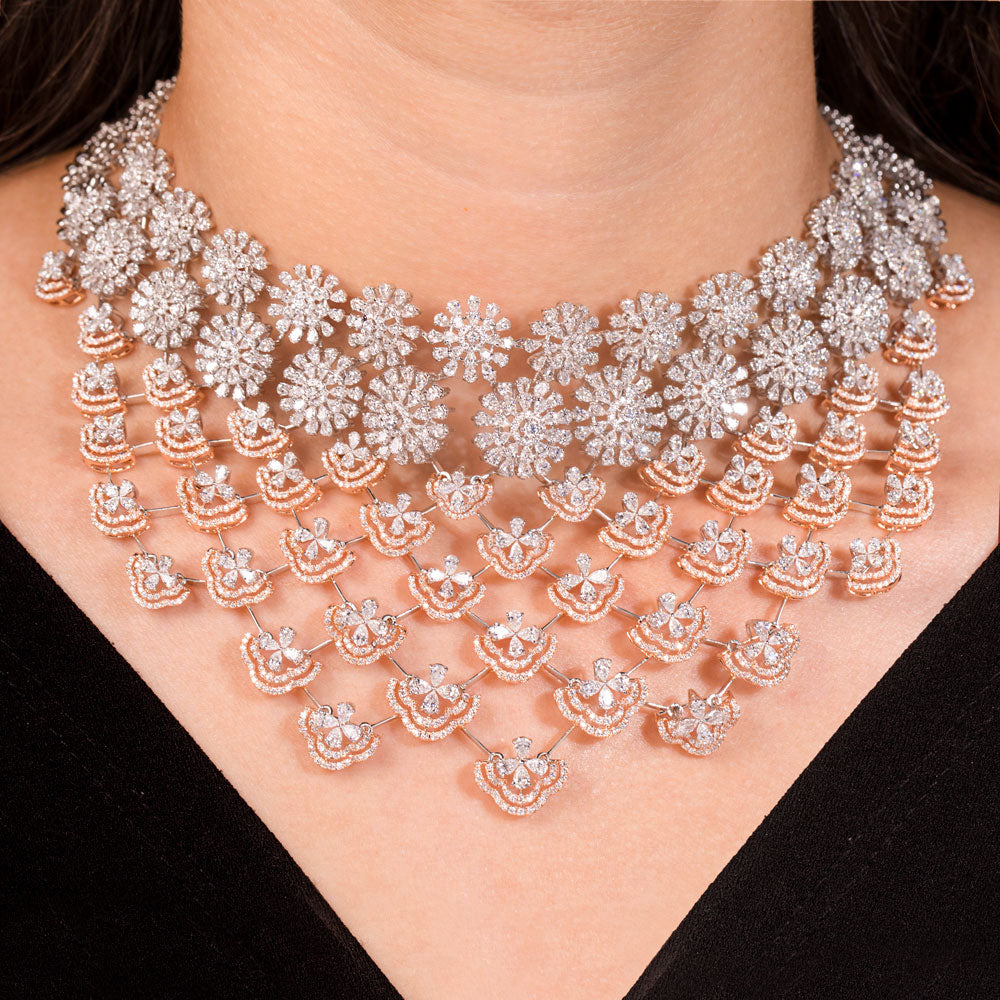 18K Two Tone Gold Diamond Necklace - 30.346ct VVS-EF