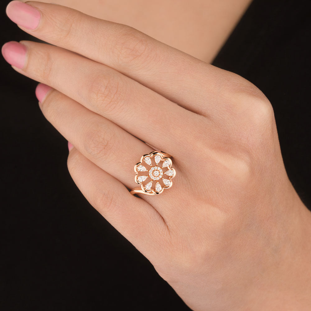 18K Two Tone Gold Diamond Ring - 0.53ct VVS-VS-EF