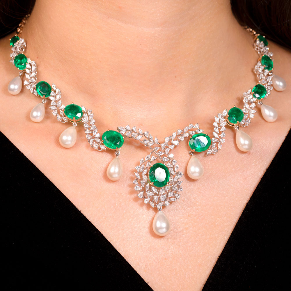 18K Two Tone Gold Diamond Necklace - 6.87ct VVS-EF with Colour Stones