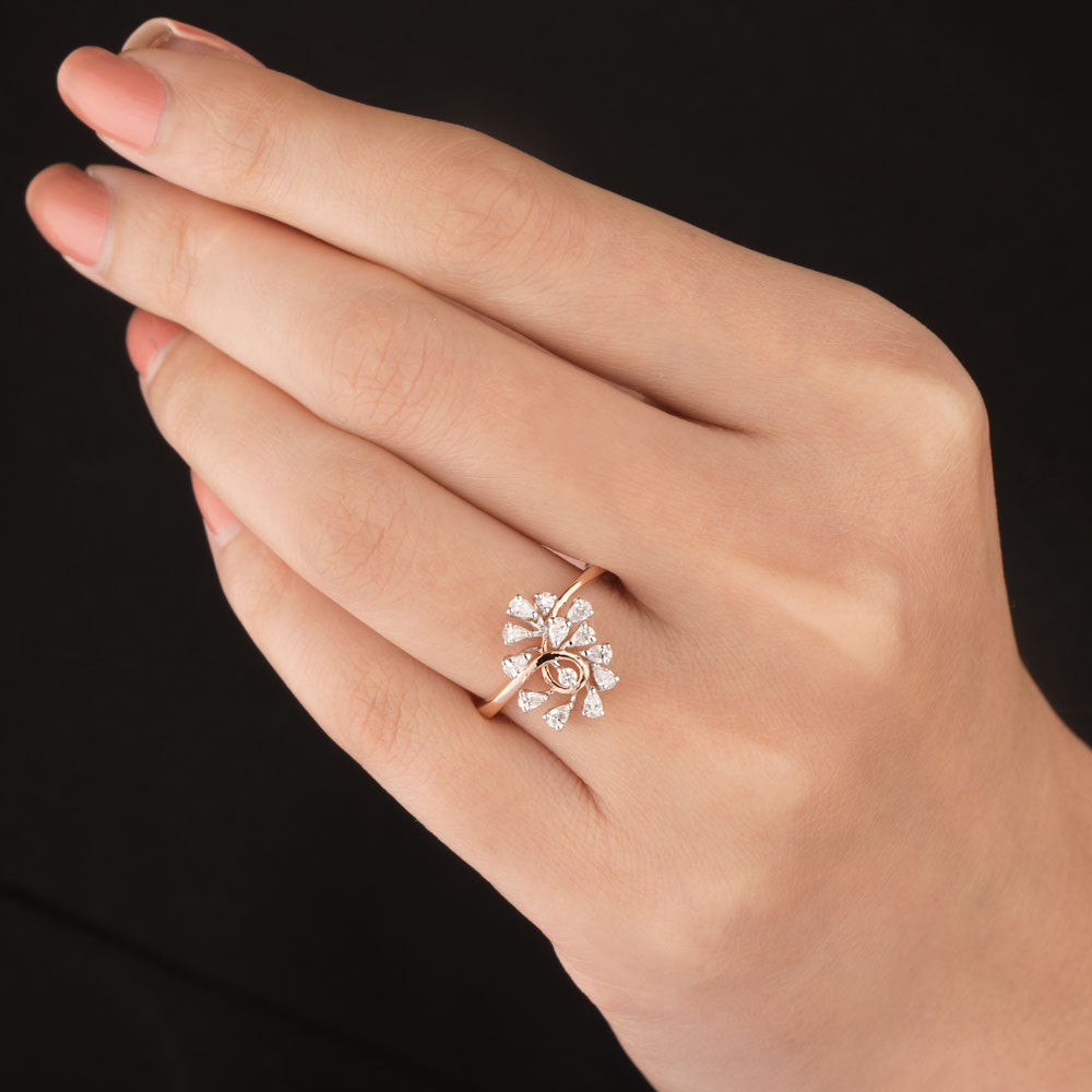 18K Two Tone Gold Diamond Ring - 0.39ct VVS-EF