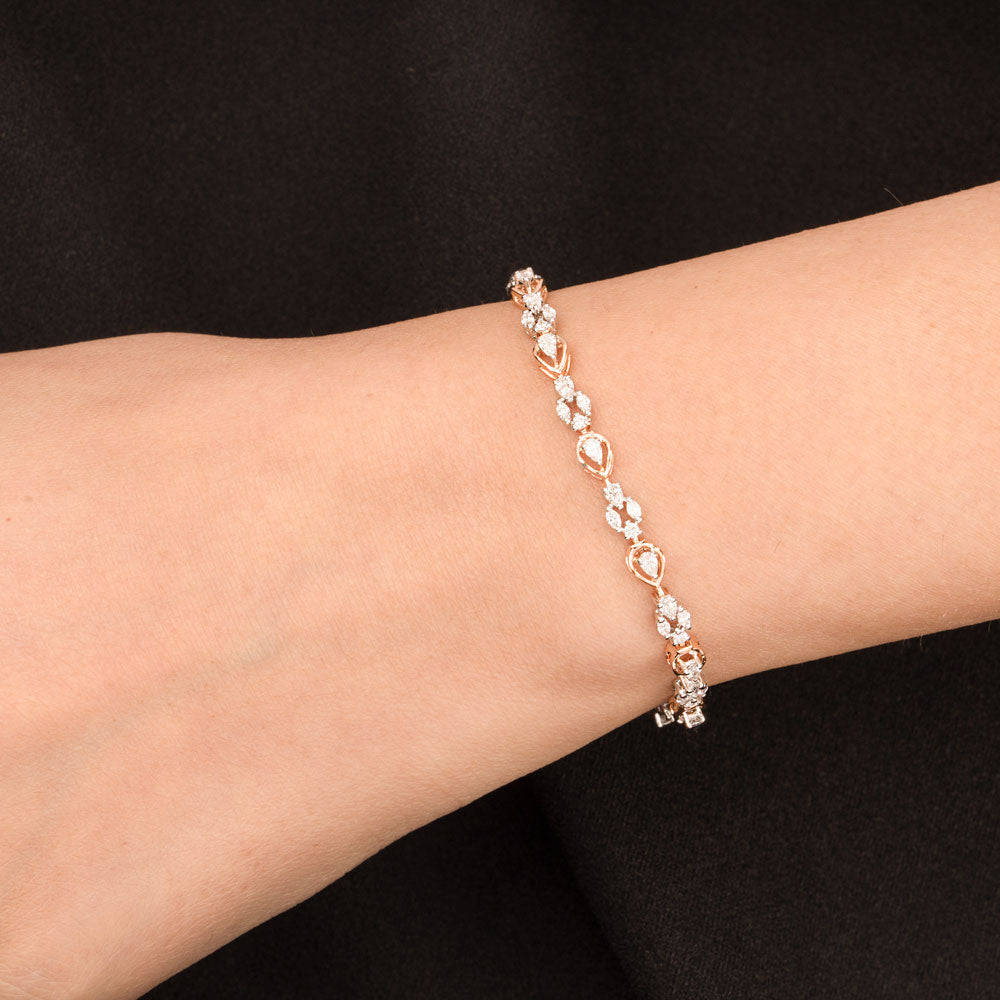 18K Two Tone Gold Diamond Bracelet - 3.01ct VVS-EF