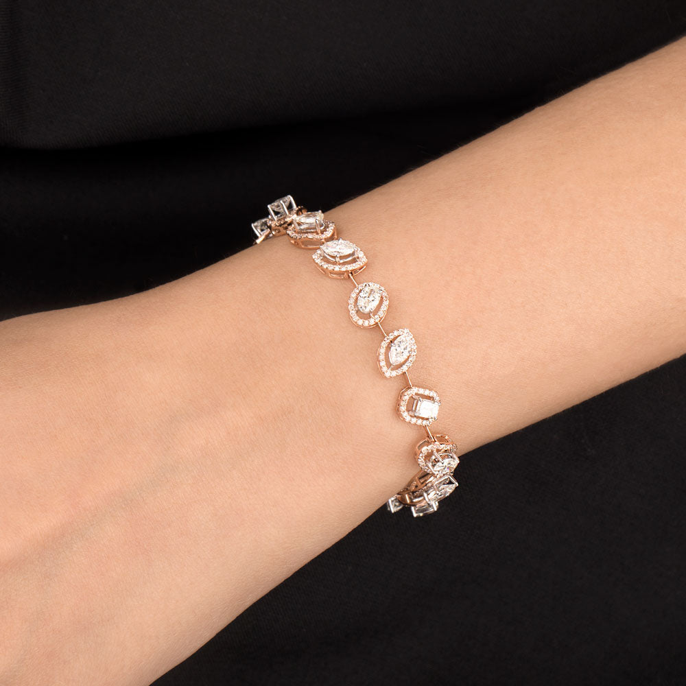18K Two Tone Gold Diamond Bracelet - 11.48ct VS-SI-IJ