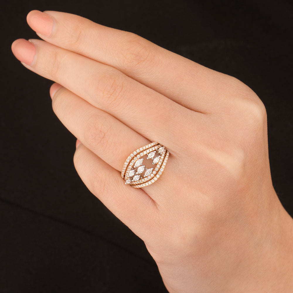 18K Two Tone Gold Diamond Ring - 0.96ct VS-SI-FG