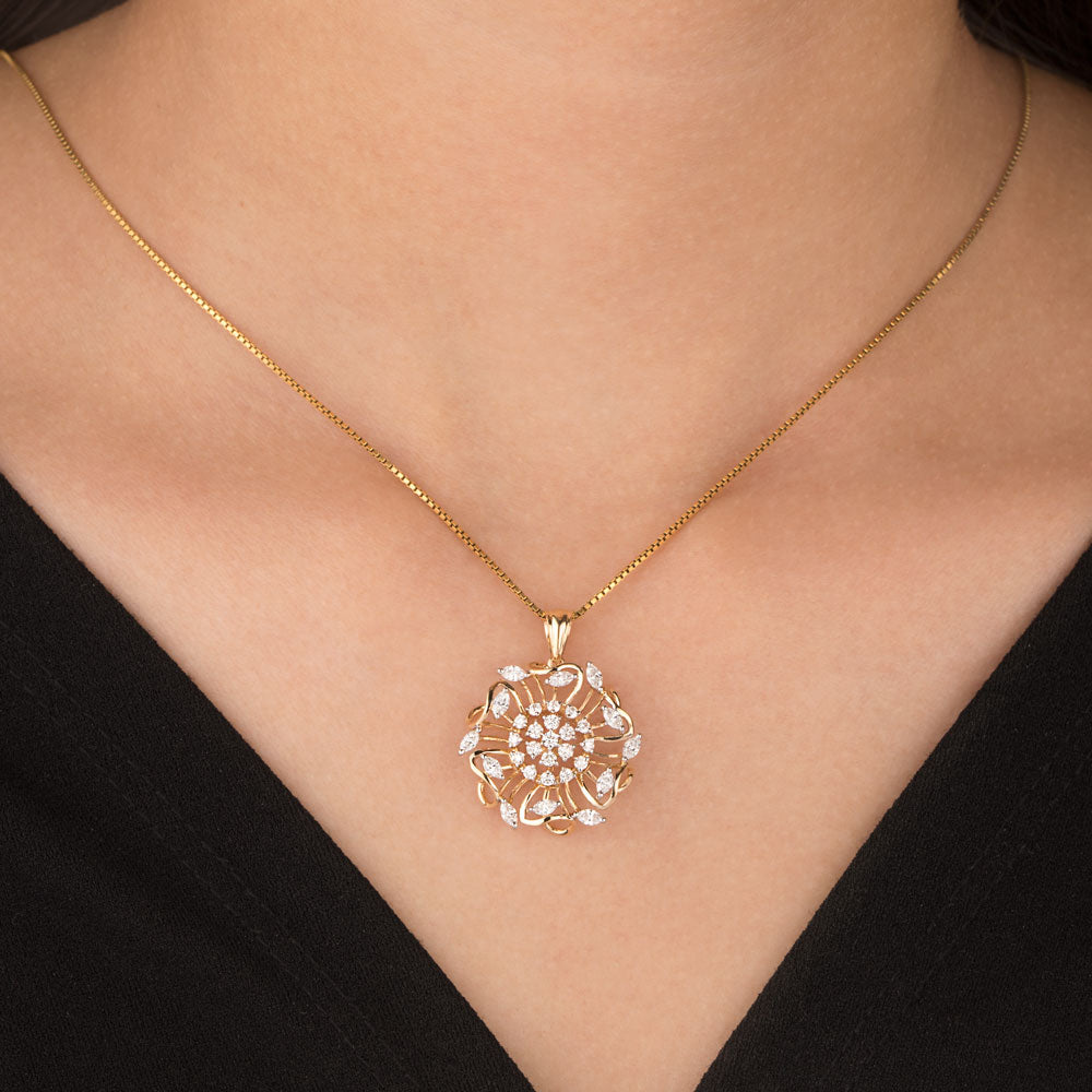 18K Two Tone Gold Diamond Pendant - 0.895ct VVS-EF