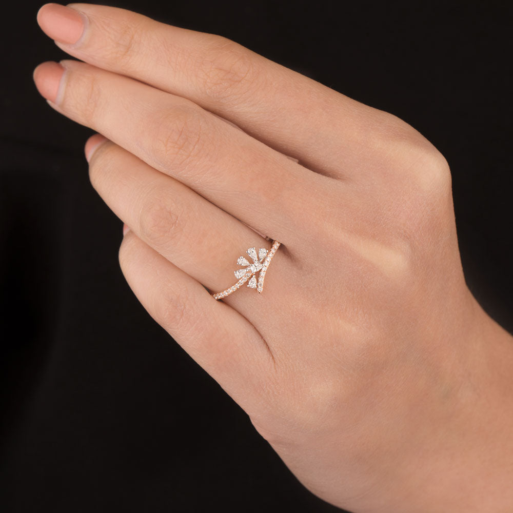 18K Two Tone Gold Diamond Ring - 0.302ct VVS-EF