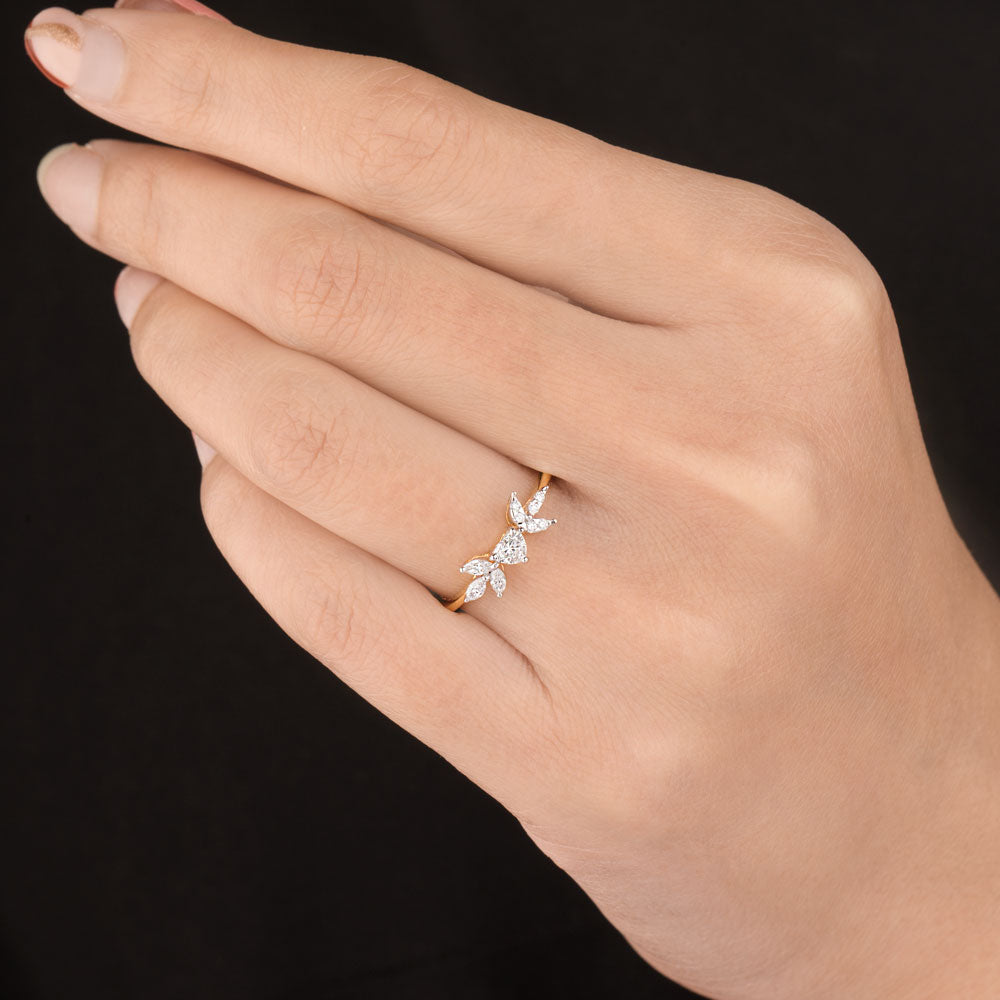 18K Two Tone Gold Diamond Ring - 0.315ct VVS-FG