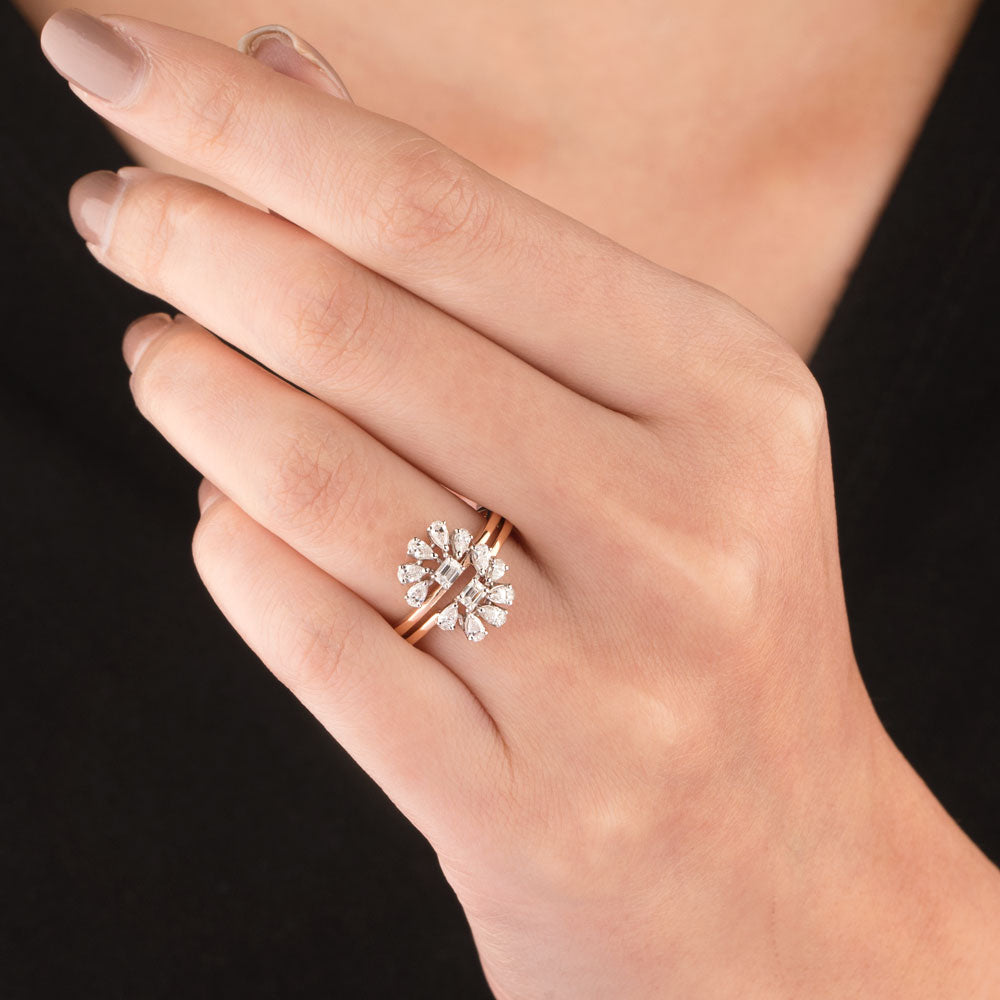 18K Two Tone Gold Diamond Ring - 0.621ct VVS-FG