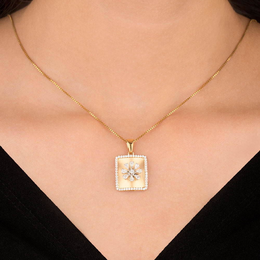 18K Two Tone Gold Diamond Pendant - 0.76ct VVS-EF