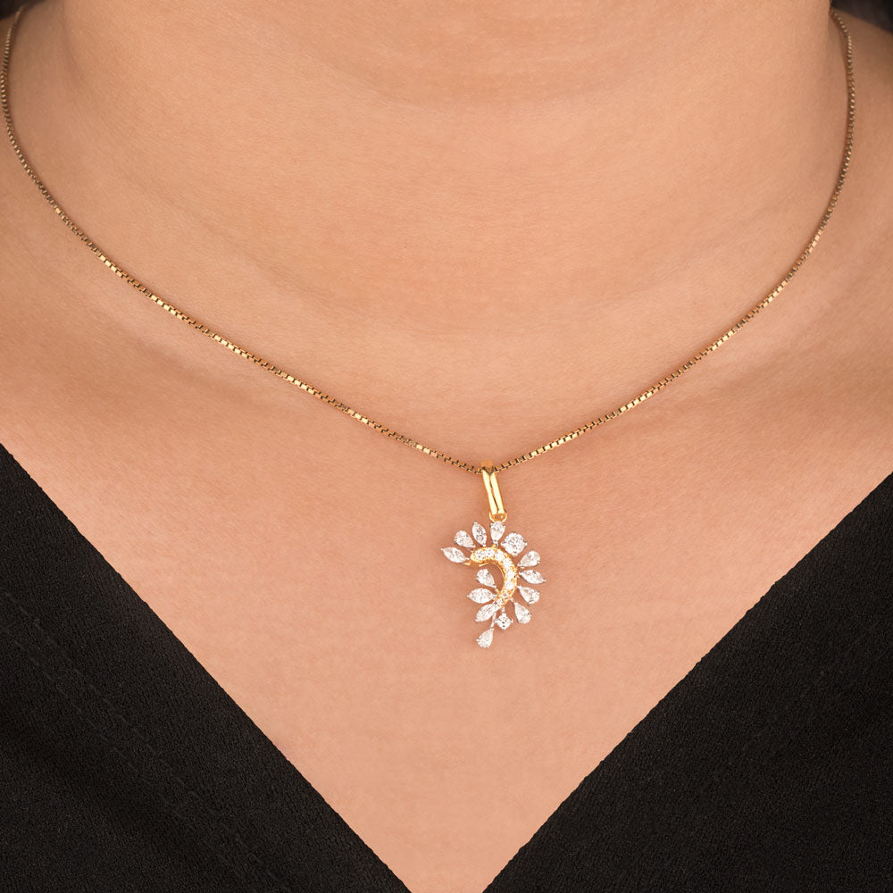 18K Two Tone Gold Diamond Pendant - 0.57ct VVS-EF