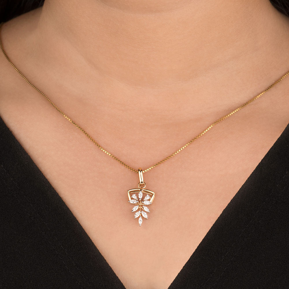 18K Two Tone Gold Diamond Pendant - 0.23ct VVS-EF