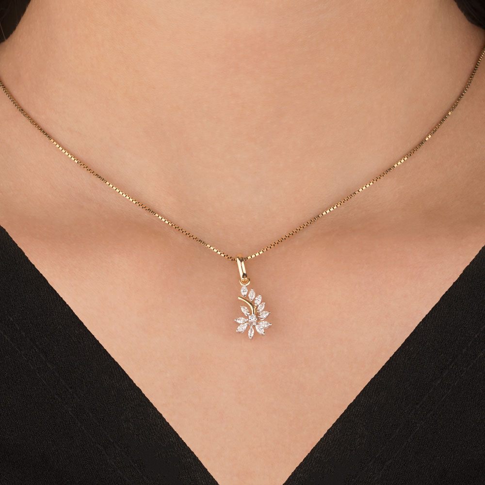 18K Two Tone Gold Diamond Pendant - 0.28ct VVS-EF