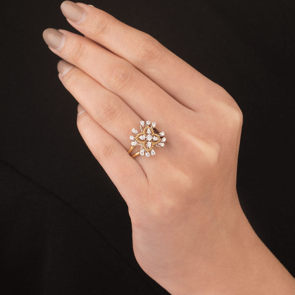 18K Two Tone Gold Diamond Ring - 0.54ct VVS-VS-EF