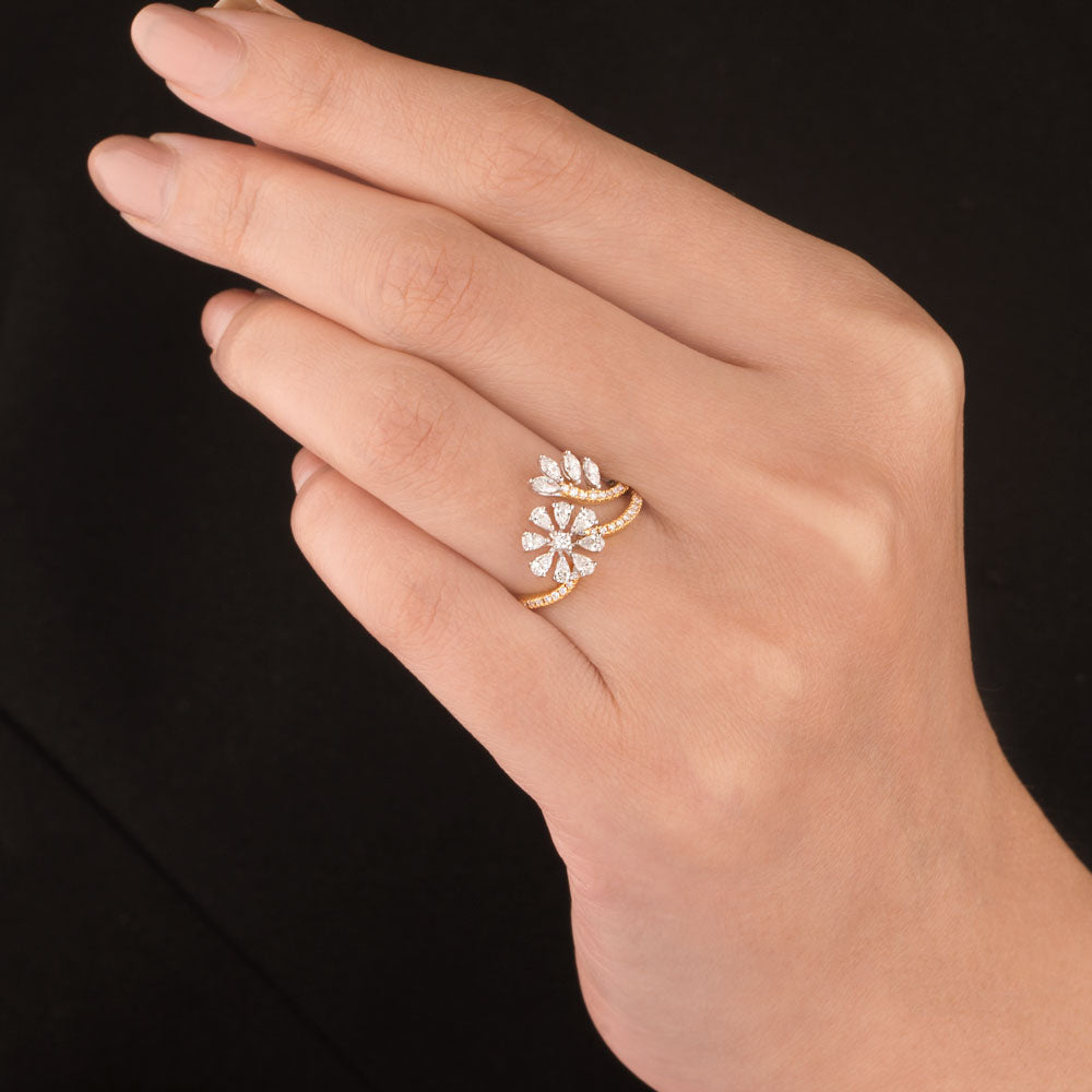 18K Two Tone Gold Diamond Ring - 0.55ct VVS-EF