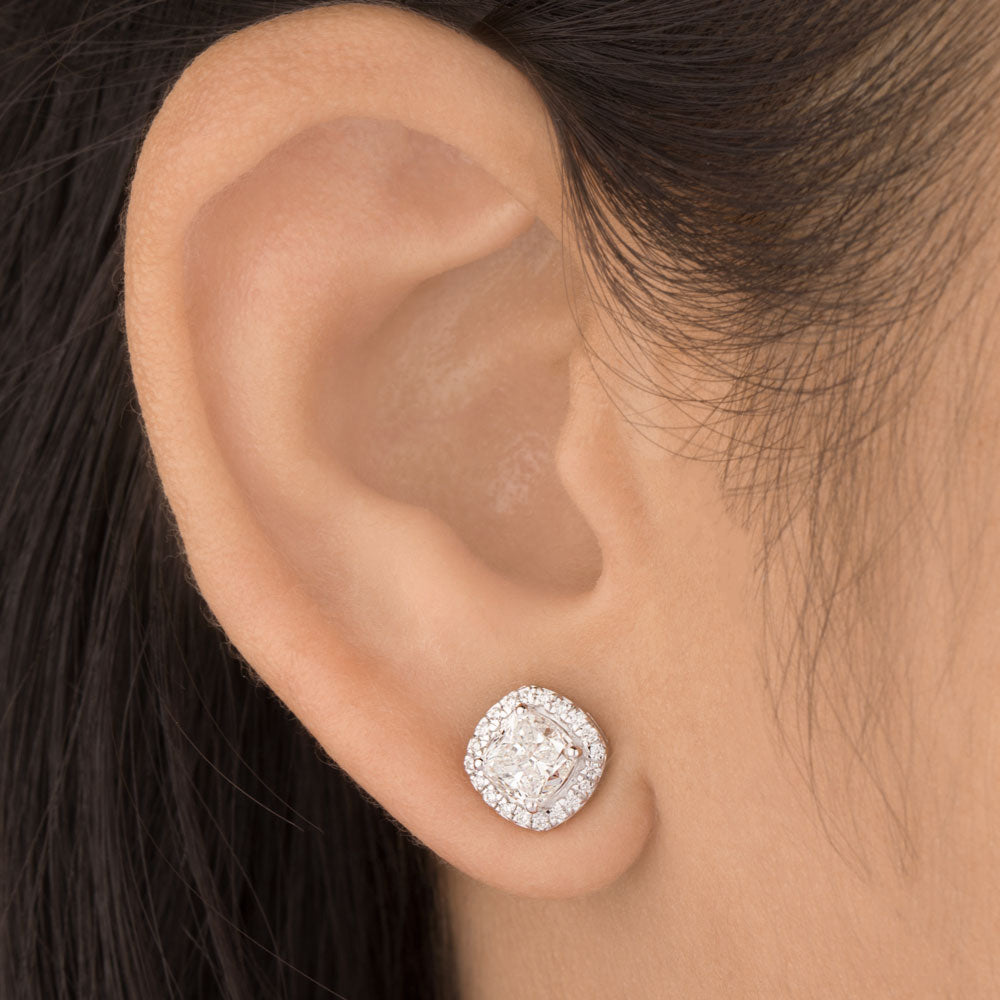 18K White Gold Diamond Earrings - 2.208ct VVS-VS-HI