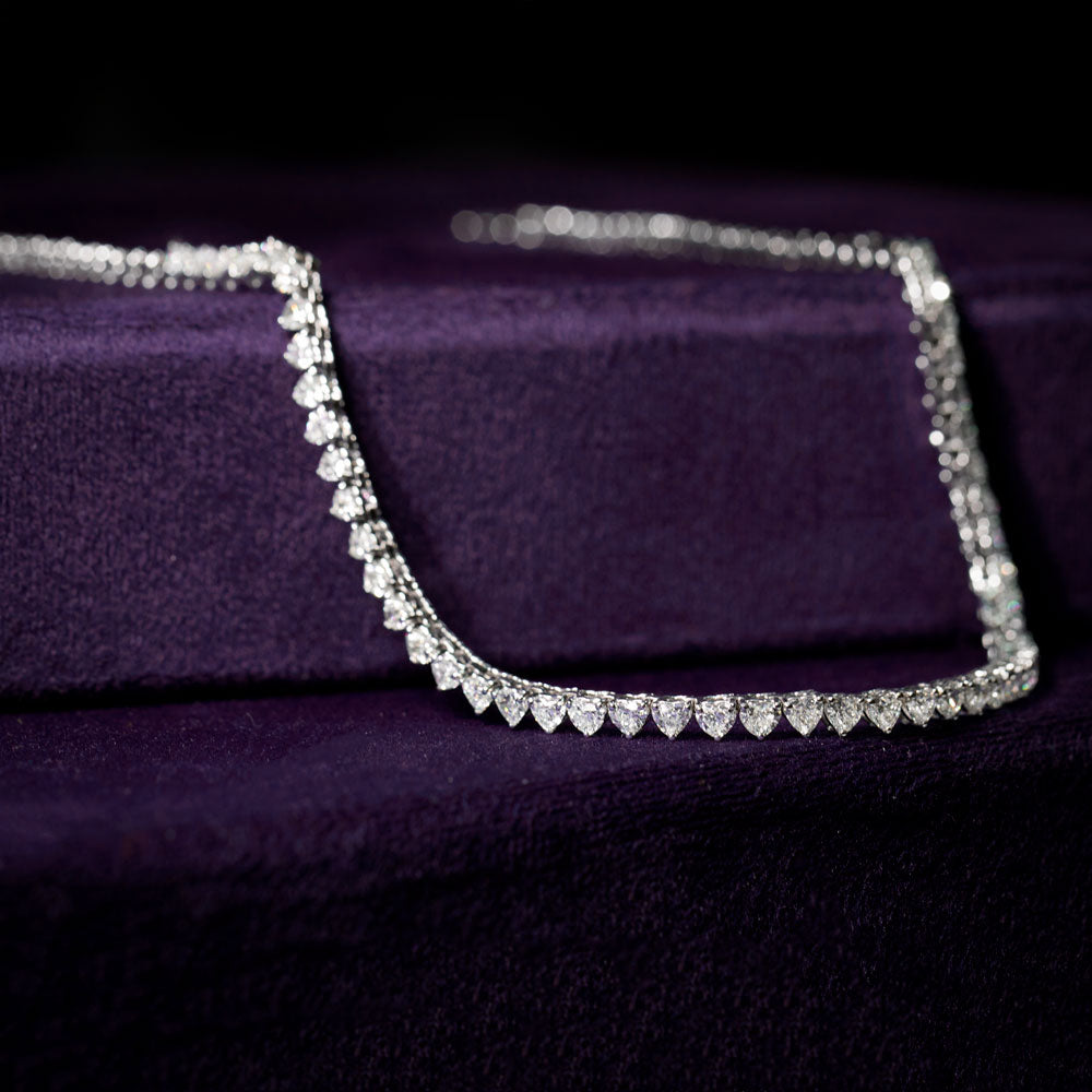 18K White Gold Diamond Necklace - 8.983ct VVS-VS-FG