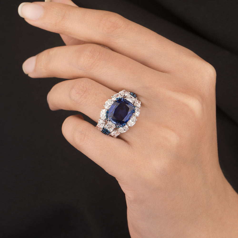 18K White Gold Diamond Ring - 3.951ct VVS-VS-FG with Colour Stones
