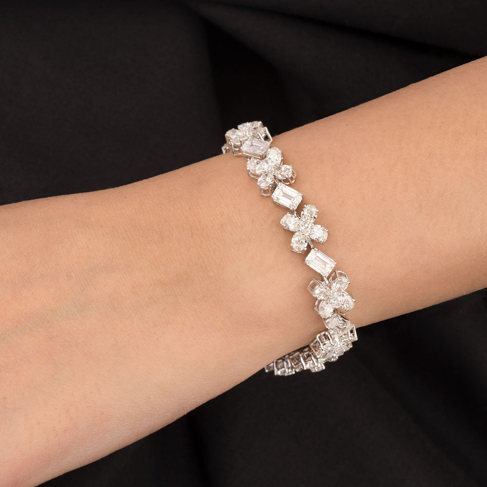18K White Gold Diamond Bracelet - 19.73ct VVS-VS-GH
