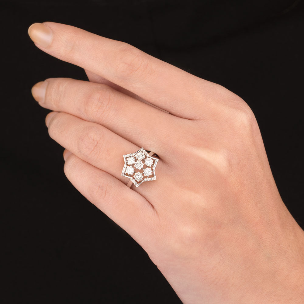 18K White Gold Diamond Ring - 0.928ct VS-SI-HI