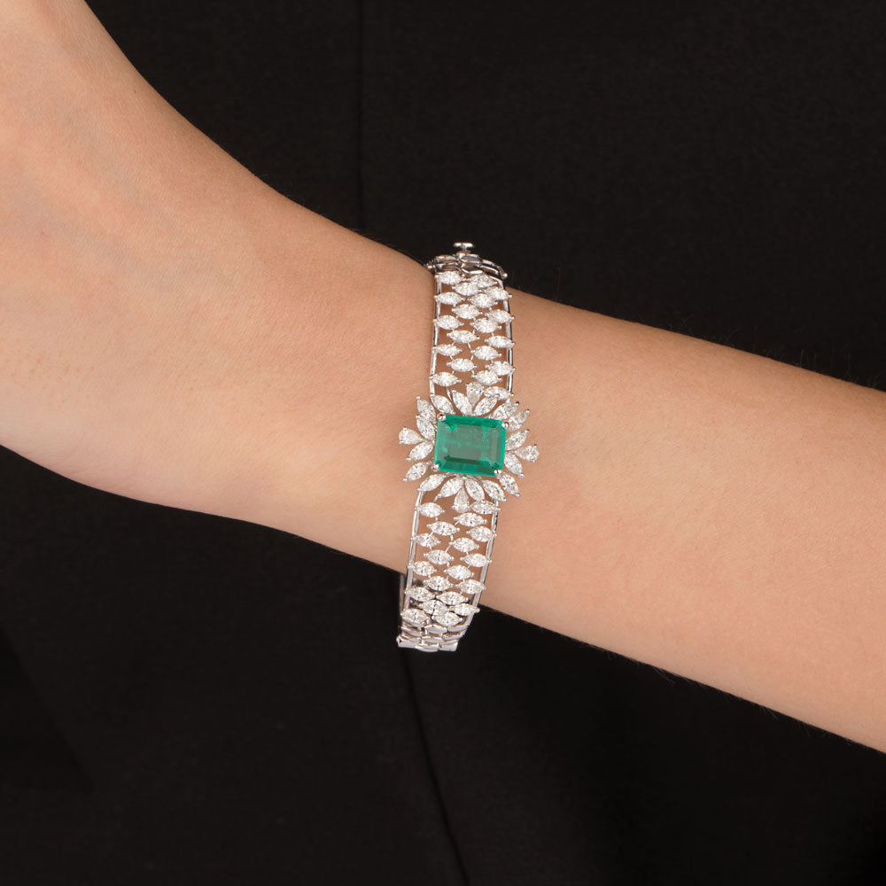 18K White Gold Diamond Kada - 4.73ct VVS-VS-GH with Colour Stones