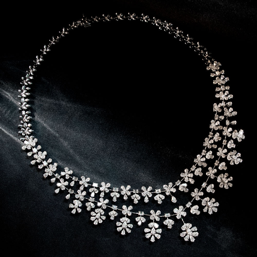 18K White Gold Diamond Necklace - 26.31ct VVS-VS-EF