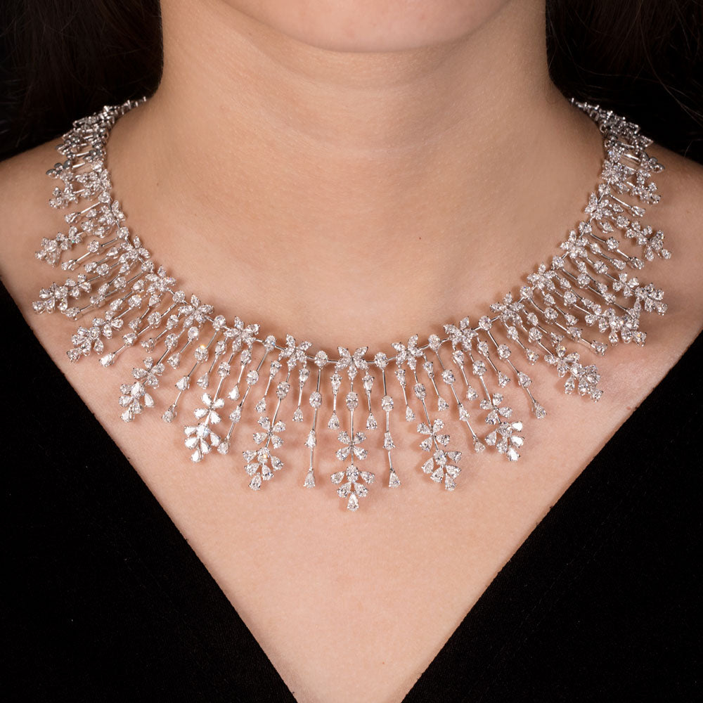 18K White Gold Diamond Necklace - 21.656ct VVS-EF
