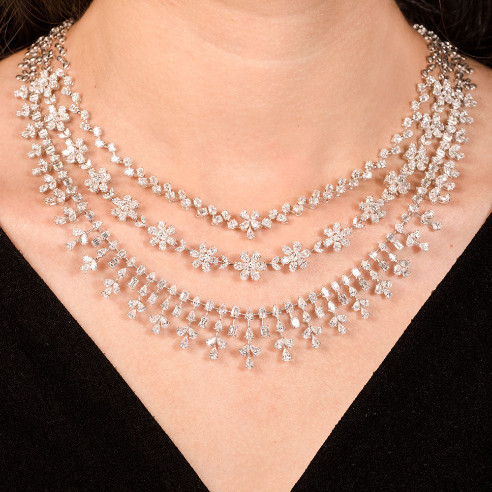 18K White Gold Diamond Necklace - 29.51ct VVS-EF