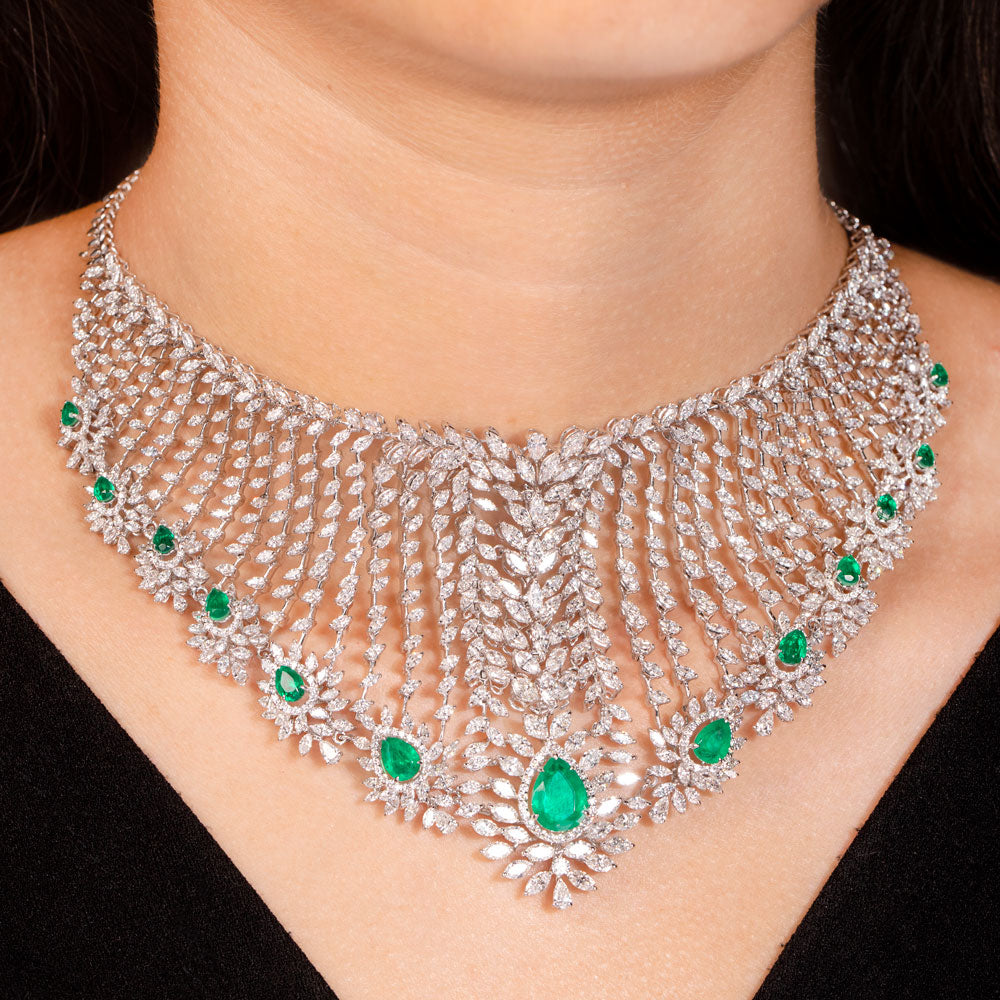 18K White Gold Diamond Necklace - 26.383ct VVS-FG with Colour Stones
