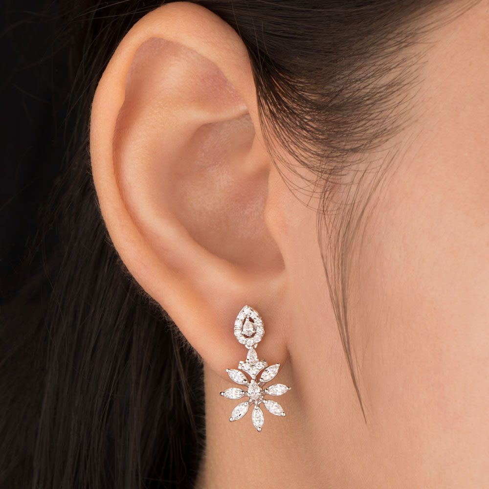 18K White Gold Diamond Earrings - 0.955ct VVS-FG