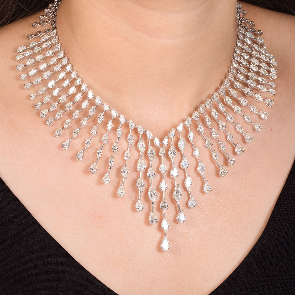18K White Gold Diamond Necklace - 43.71ct VVS-VS-IJ