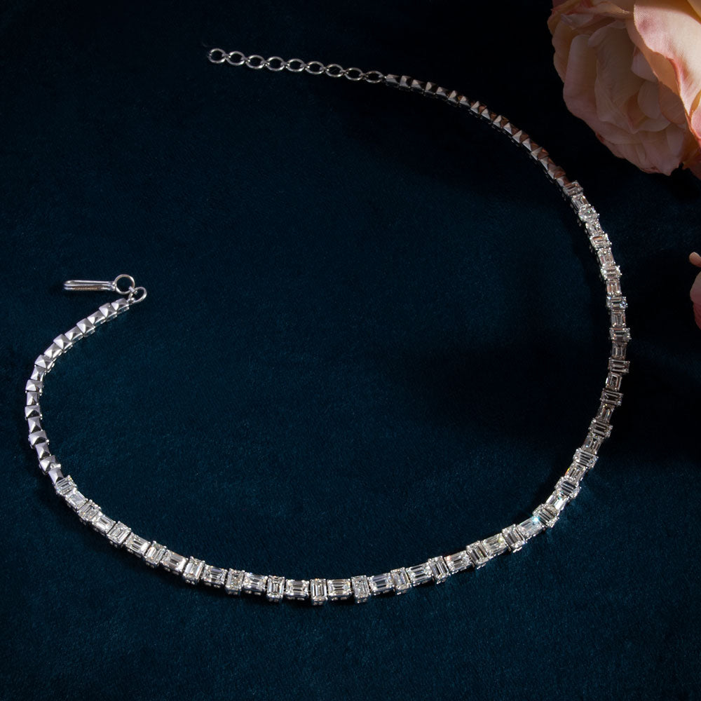 18K White Gold Diamond Necklace - 24.33ct VVS-VS-GH