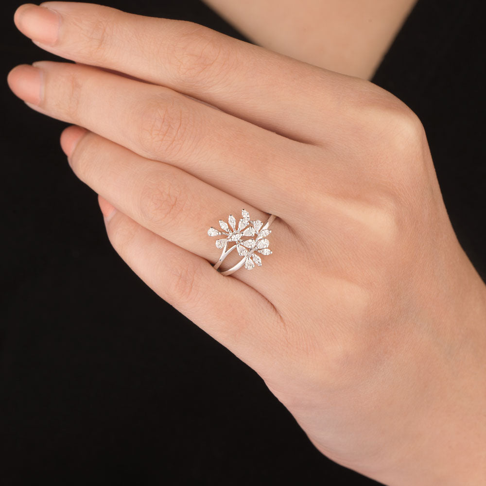 18K White Gold Diamond Ring - 0.45ct VVS-EF