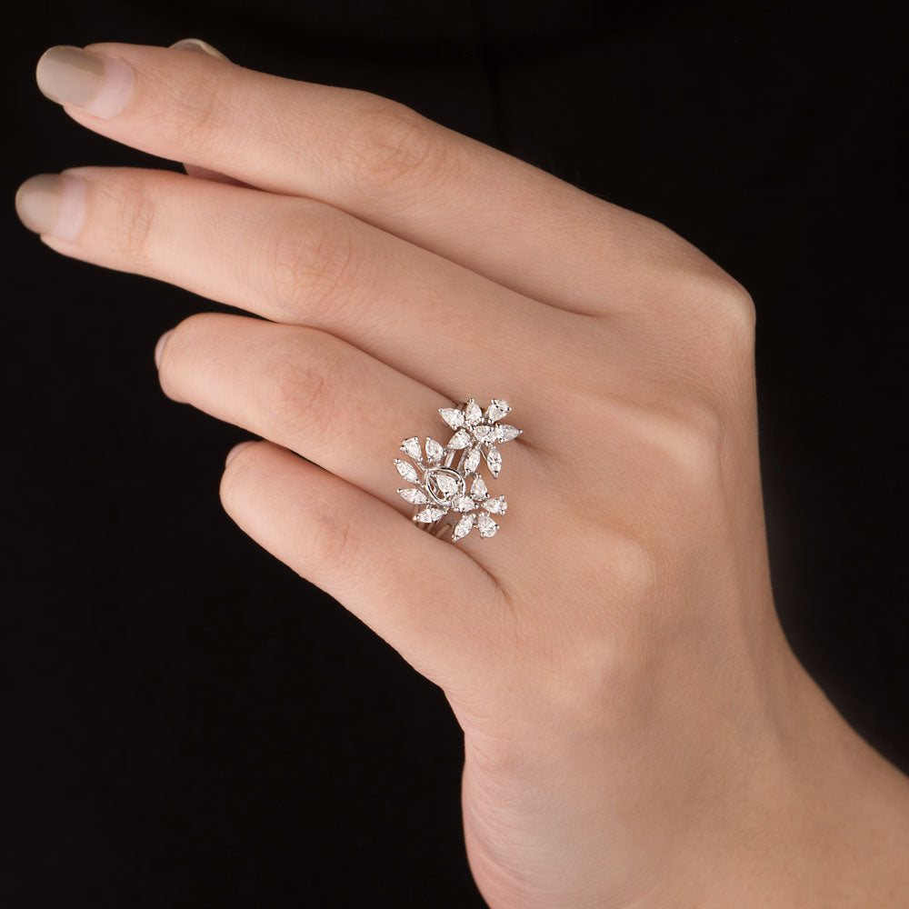 18K White Gold Diamond Ring - 0.87ct VVS-EF