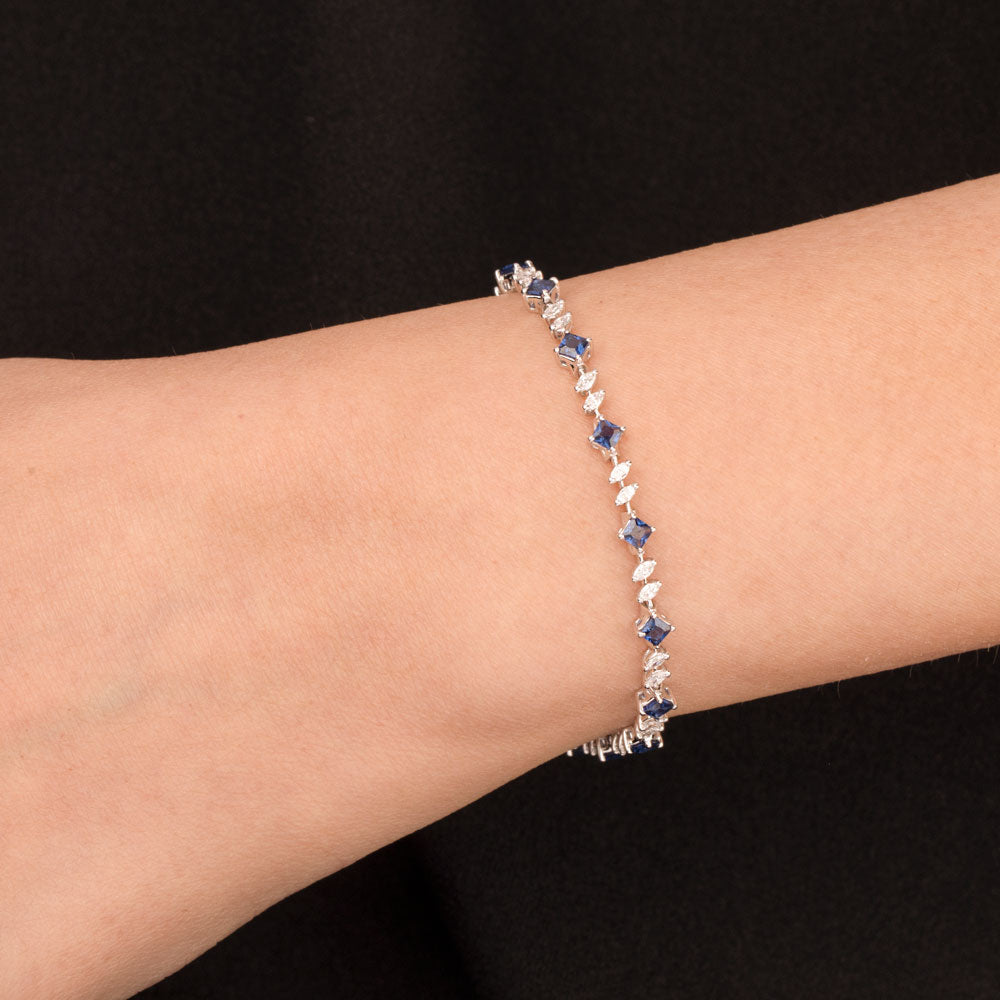 18K White Gold Diamond Bracelet - 0.68ct VVS-EF with Colour Stones