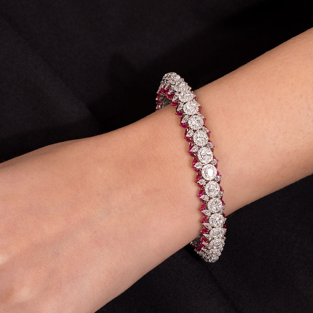 18K White Gold Diamond Bangle - 14.953ct VVS-VS-GH with Colour Stones