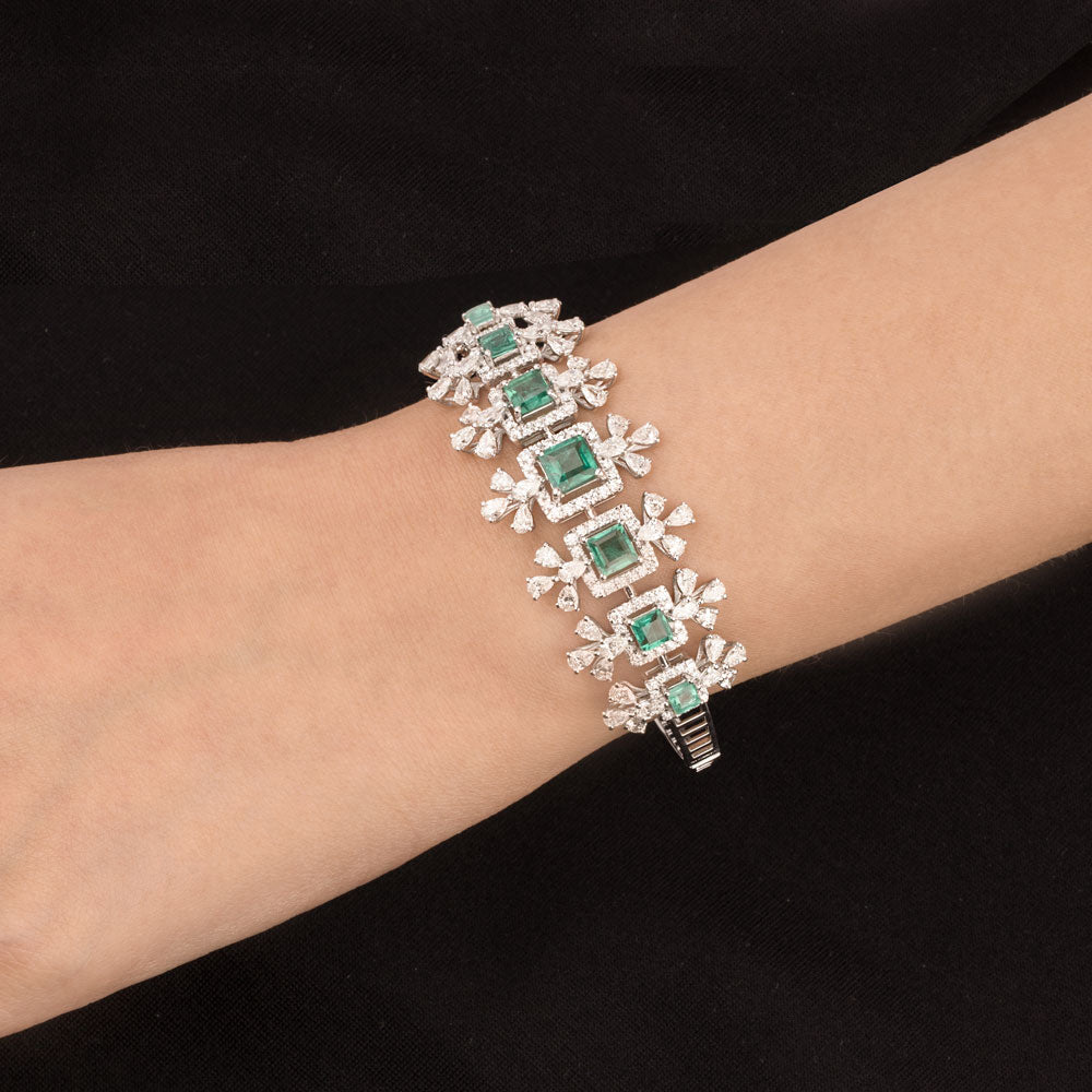 18K White Gold Diamond Kada - 5.51ct VVS-VS-FG with Colour Stones