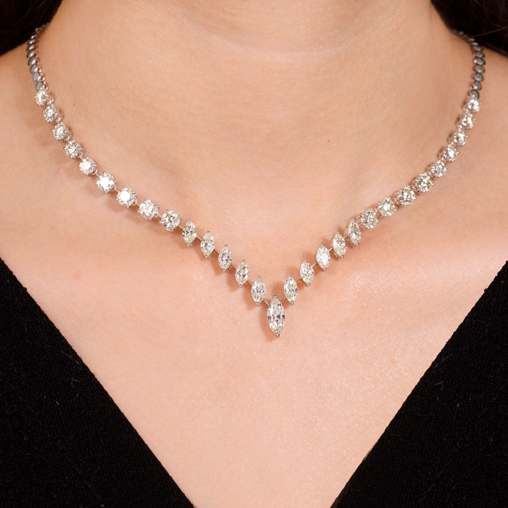 18K White Gold Diamond Necklace - 10.92ct VVS-VS-JK