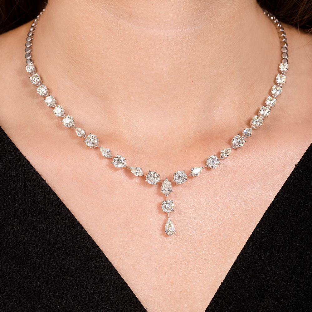 18K White Gold Diamond Necklace - 14.2ct VVS-VS-JK