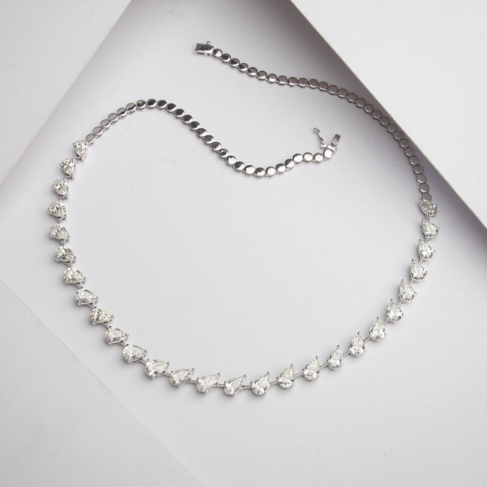 18K White Gold Diamond Necklace - 12.78ct VVS-VS-IJ