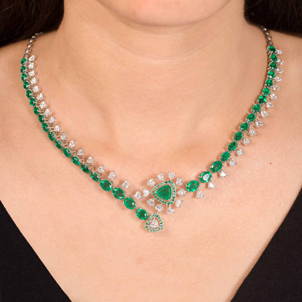 18K White Gold Diamond Necklace - 9.58ct VVS-EF with Colour Stones