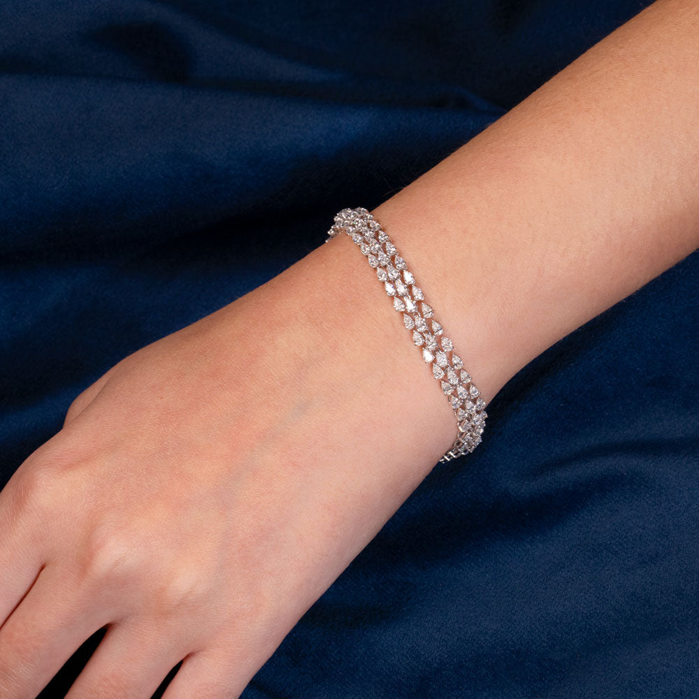 18K White Gold Diamond Bracelet - 7.06ct VVS-EF
