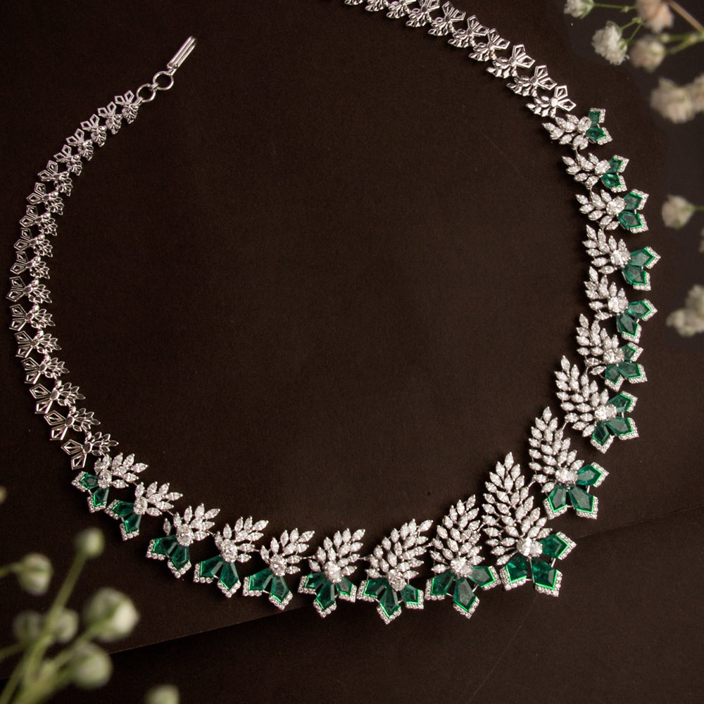 18K White Gold Diamond Necklace - 13.507ct VVS-VS-FG with Colour Stones