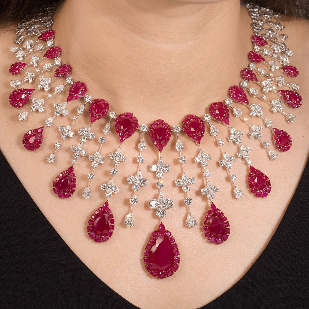 18K White Gold Diamond Necklace - 43.069ct VVS-VS-HI with Colour Stones