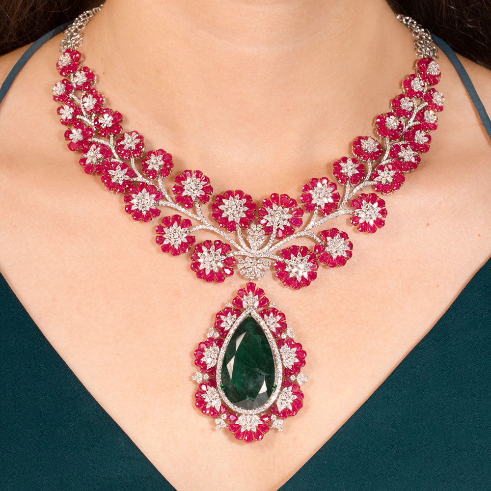 18K White Gold Diamond Necklace - 13.57ct VVS-EF with Colour Stones