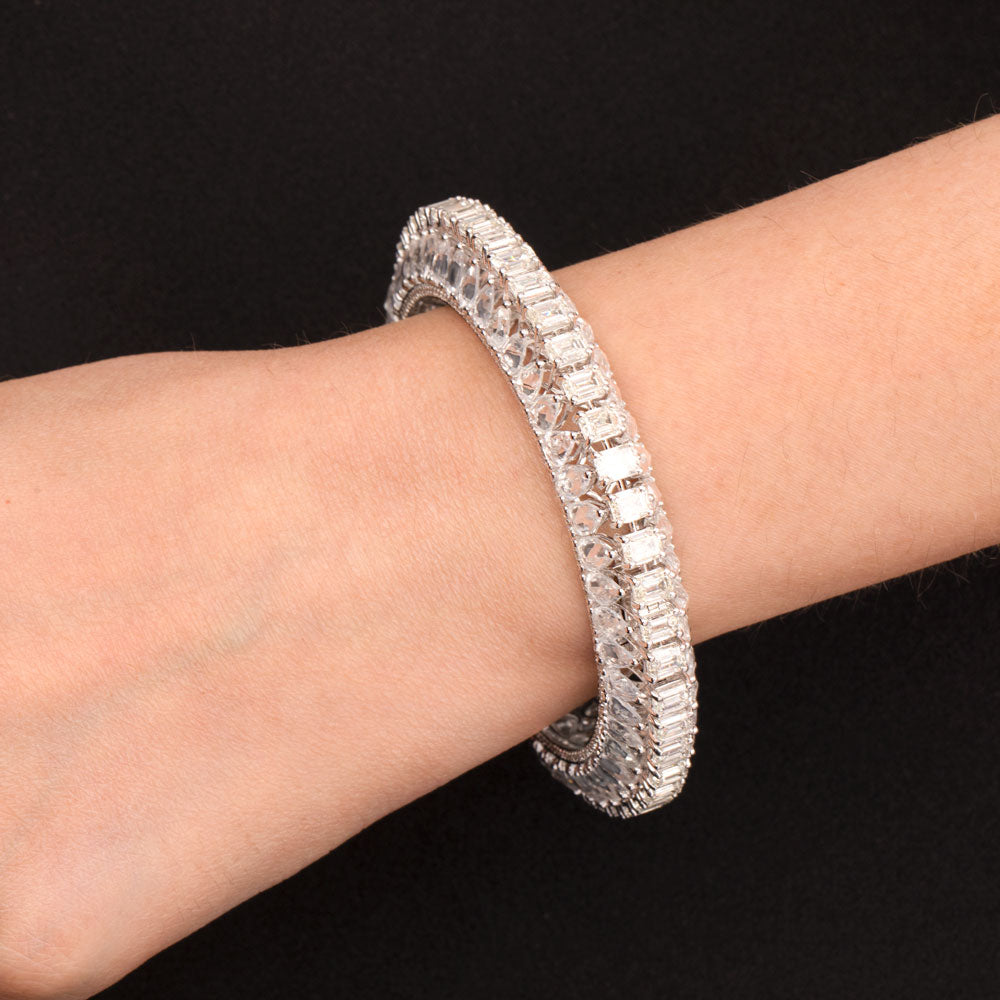 18K White Gold Diamond Bangle - 21.62ct VVS-VS-HI with Colour Stones